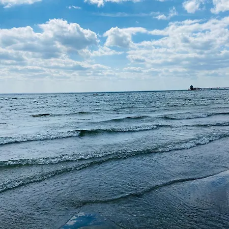 Bretterbutze Terrassenbutze